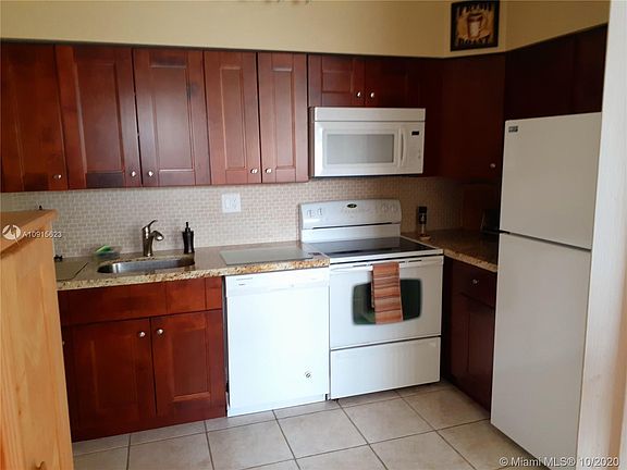 2nd image of 3212 NE 10th St APT 4