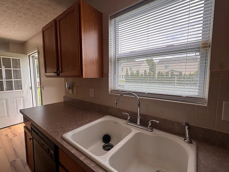 8175 Grant Park Ave — Photo 17