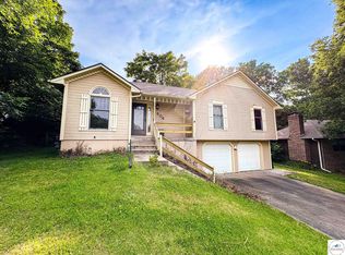 604 Wren Way, Warrensburg, MO 64093