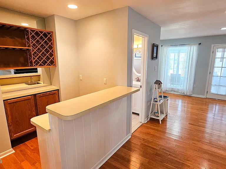 702 Newell Ave — Photo 20