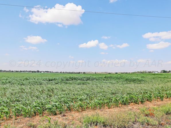 4 Country Club Dr, Farwell, TX 79325