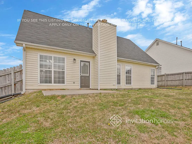 1009 Meadow Glen Cir — Photo 23