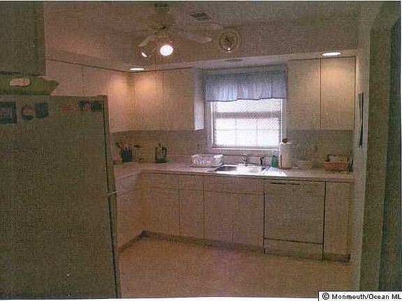 3rd image of 21 Mallard Dr