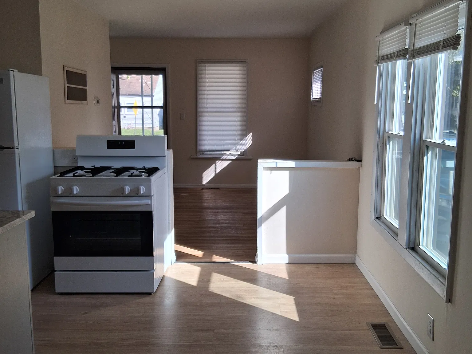 2 bed, 667 sqft, $1,150 — Photo 4