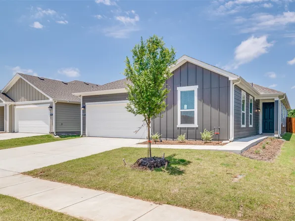 717 Saint Lawrence Dr, Seagoville, TX 75159