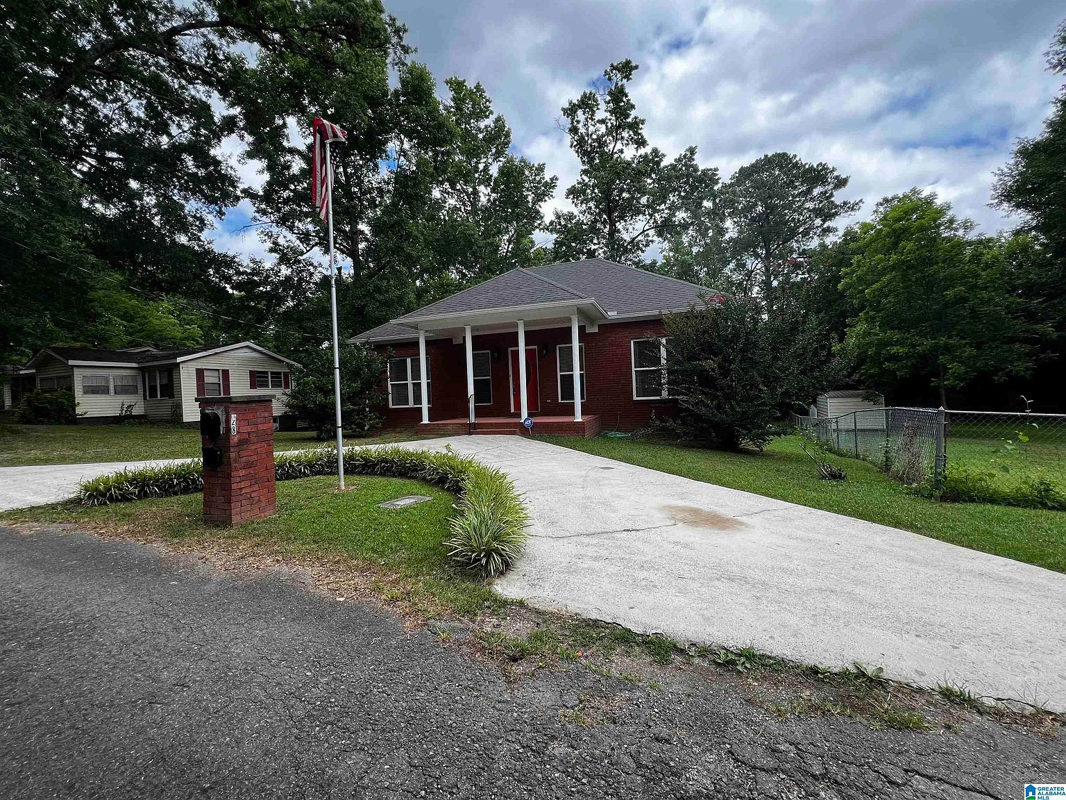 228 Manning St, Warrior, AL 35180 | Zillow