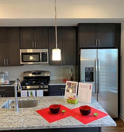5th image of 2132 Kensington Ct #B69