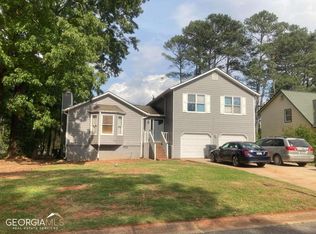 1910 Hunters Ridge Dr, Lawrenceville, GA 30044