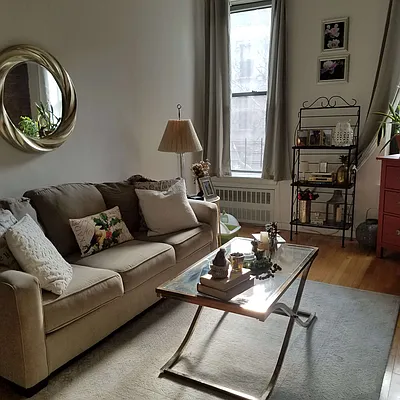 Rented by Chartwell Manhattan Realty | media 21