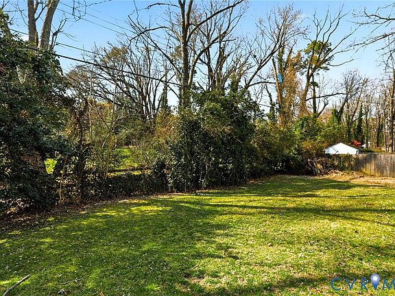 4th image of 8421 Yolanda Rd