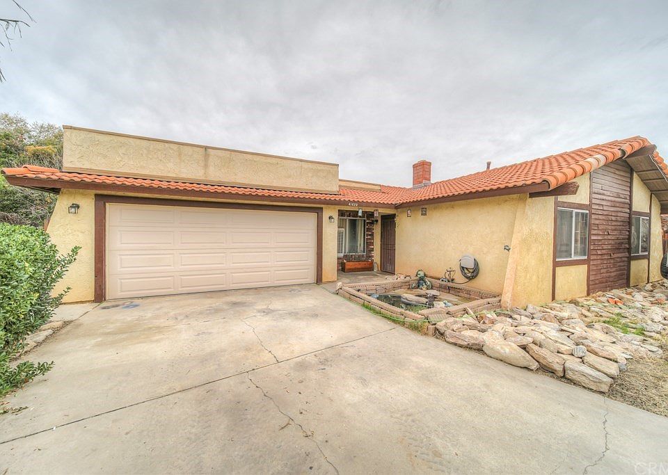 1st image of 41625 Royal Palm Dr