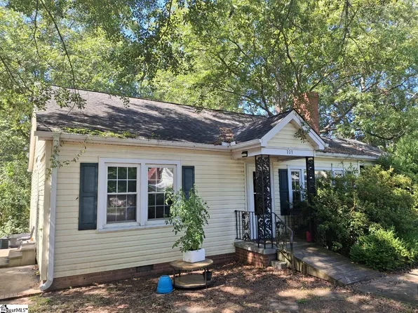 101 Jett St, Pickens, SC 29671