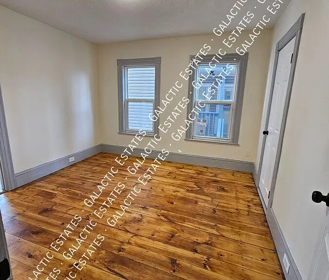 668 Harvard St #1 — Photo 7