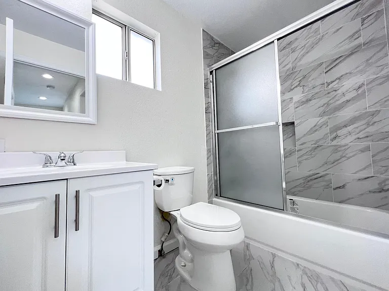 653 1/2 Maltman Ave — Photo 14