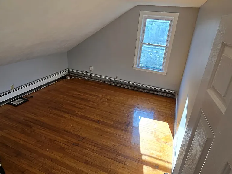 37 Hudson St #1 — Photo 3