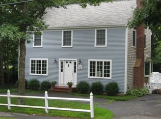 165 Acapesket Rd, East Falmouth, MA 02536