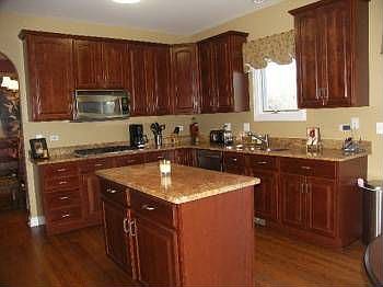 3rd image of 152 N Wilson Ct