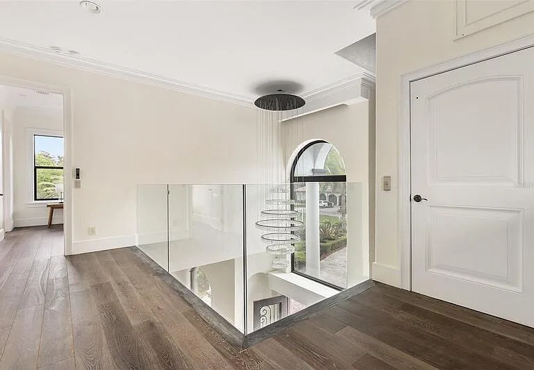 801 W 2nd Ave — Photo 26