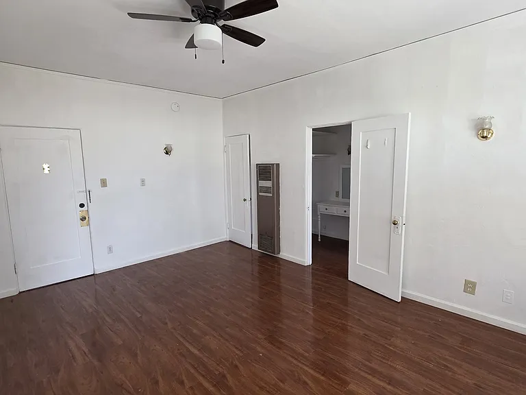 5723 Huntington Dr N #14 — Photo 5