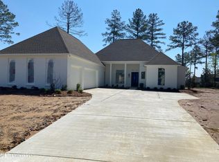 704 Kingswood Cv, Madison, MS 39110