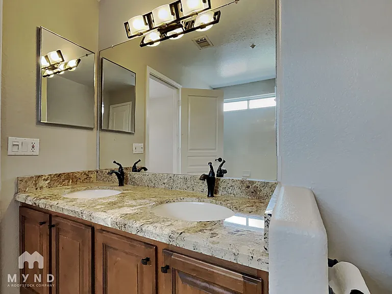 15550 N Frank Lloyd Wright Blvd #1098 — Photo 16
