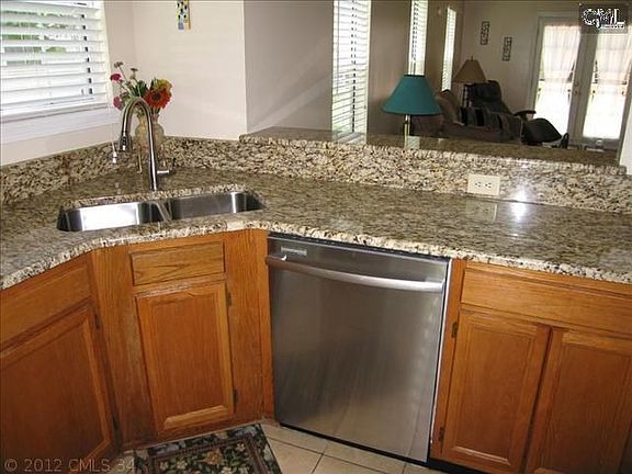 4th image of 4 Bradford Knoll Ct