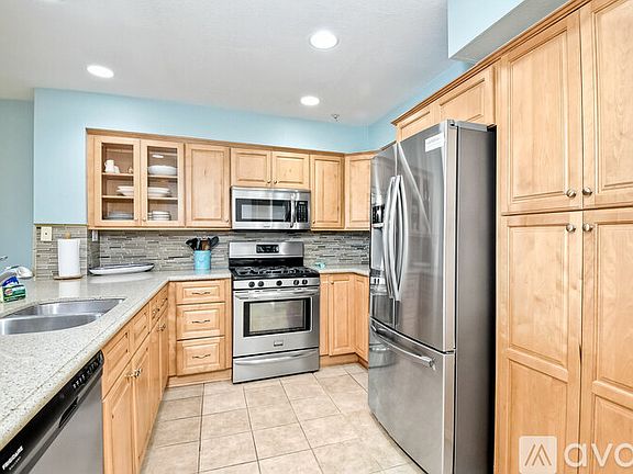 5th image of 400 N Pacific St Unit 110
