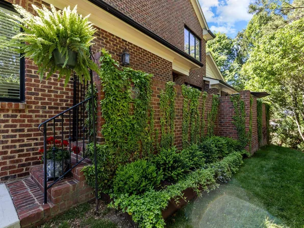 145 Cofield Cir, Durham, NC 27707