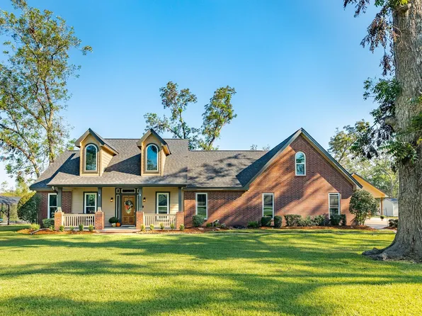 350 Pecan Estates Rd, Angleton, TX 77515