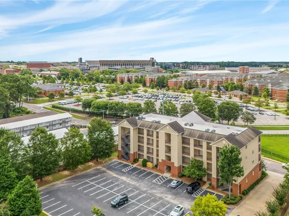 696 W Magnolia Ave APT 104, Auburn, AL 36832