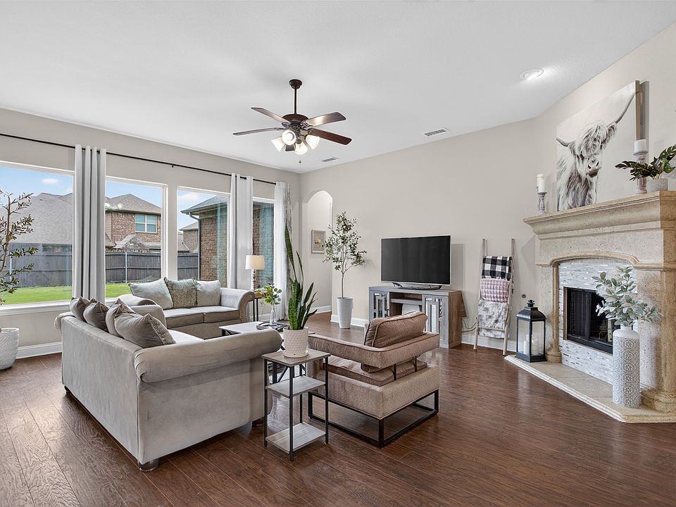 1st image of 1022 Longhill Way