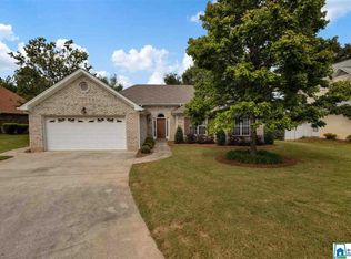 104 Summer Brook Ln, Alabaster, AL 35007