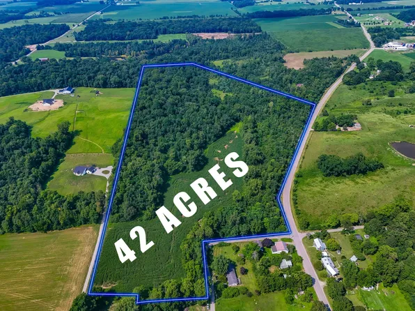 8676 Sidney St, Saint Paris, OH 43072