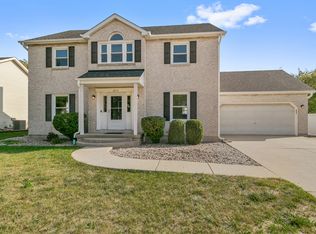 2812 Vimy Ridge Dr, Joliet, IL 60435