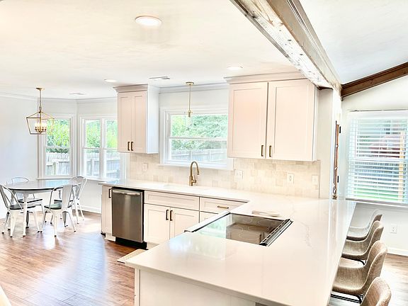 3rd image of 2316 Wilchester Glen Dr
