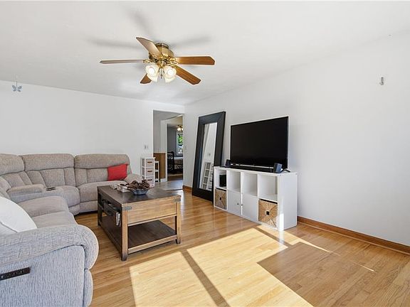 5th image of 74 Messina St