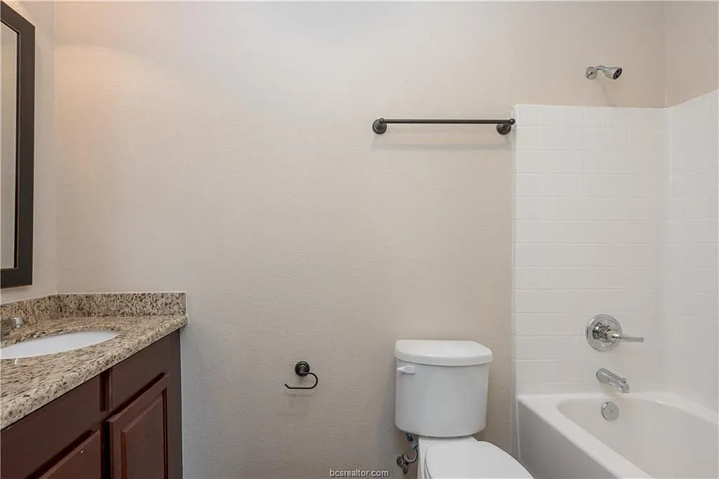 1613 Park Pl — Photo 4