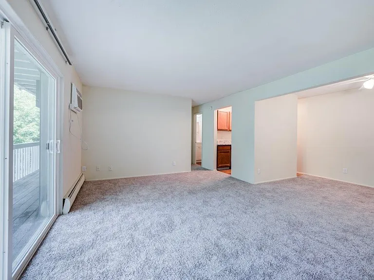 Lakeshore Drive Apartment Homes — Photo 11