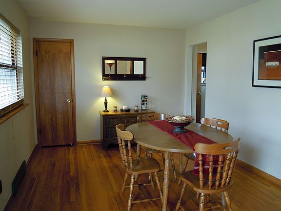 2nd image of 9704 Cote Brilliante Ave