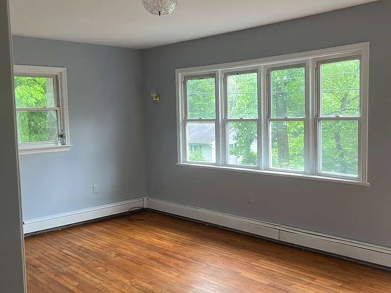 48 E Shore Dr — Photo 11