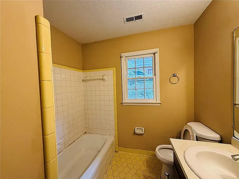 4742 Valley Dale Dr SW #A — Photo 3