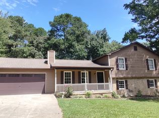 2645 Suncrest Dr, Buford, GA 30519