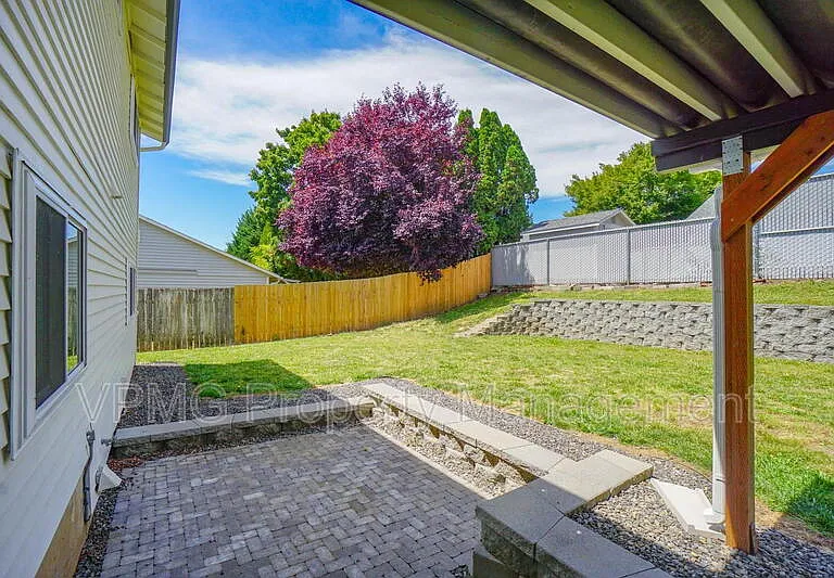 1708 NW 104th St — Photo 35