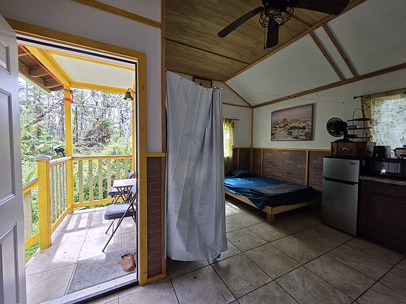 4th image of 646 Pahoa Rd