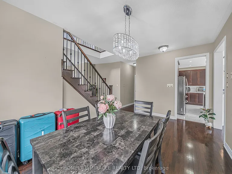 9 Berryfield Way — Photo 12