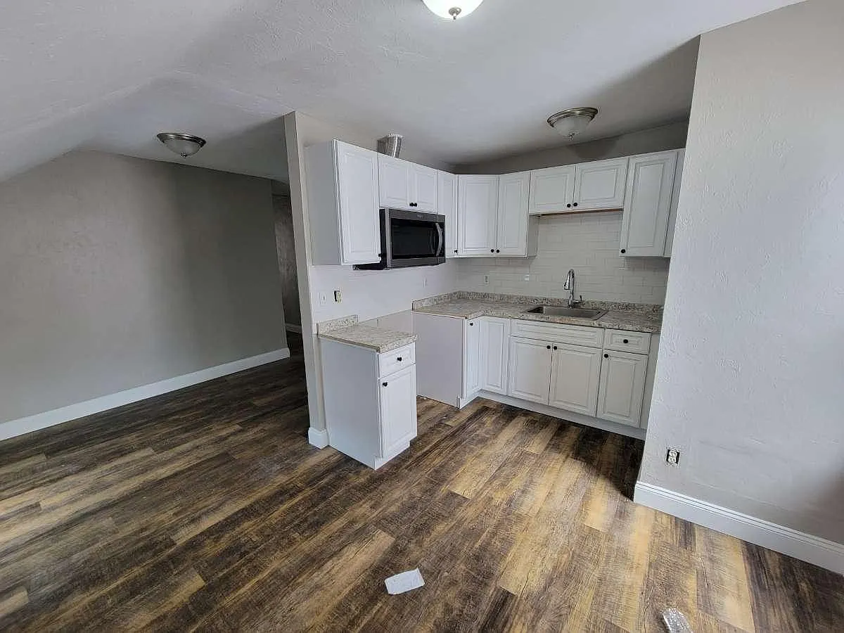142 Fountain St — Photo 2