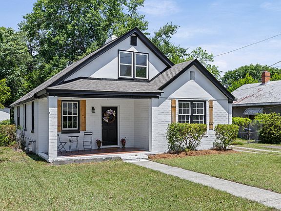 3rd image of 2355 Forster Street