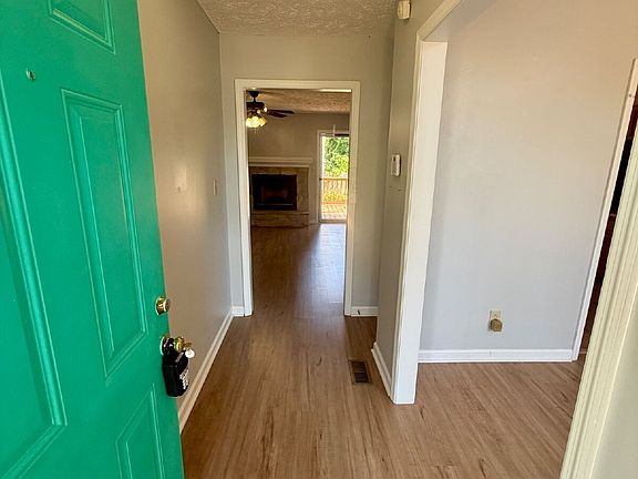 3rd image of 7136 Kearny Ave