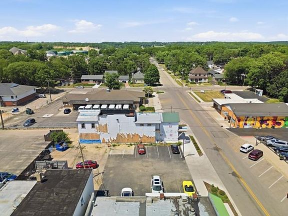 2nd image of 216 N Union St