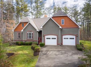 44 Cherry Ridge Ln, Weaverville, NC 28787